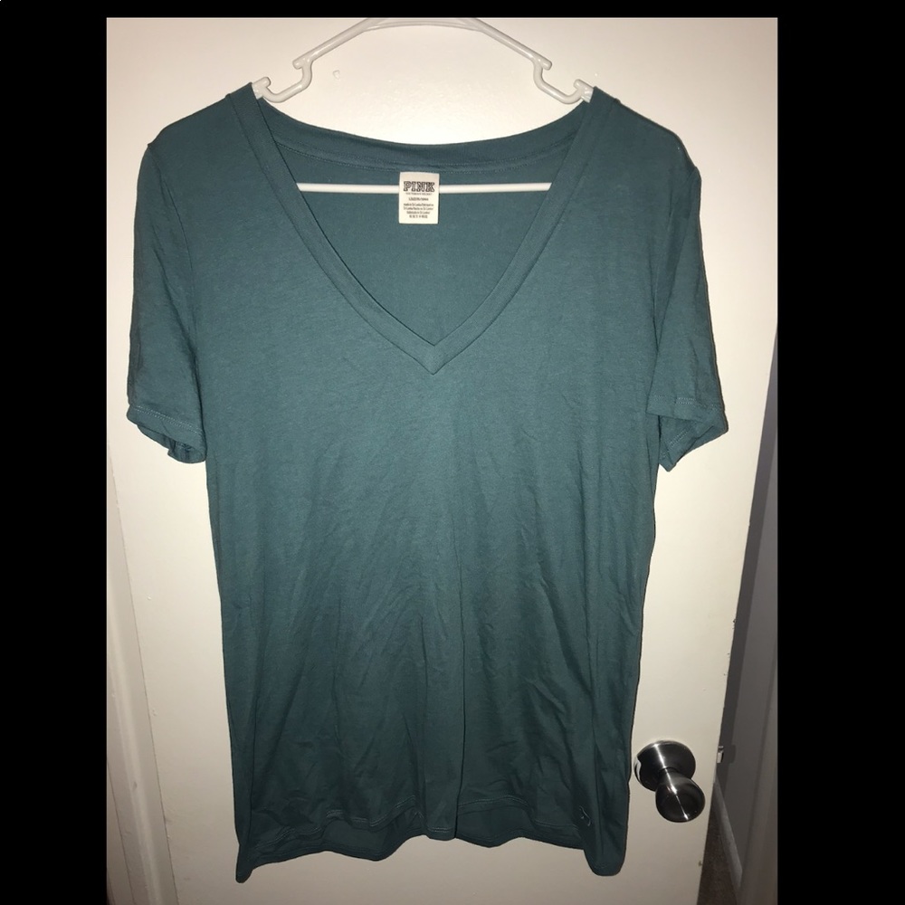 Pink V Neck blue tee L NWOT